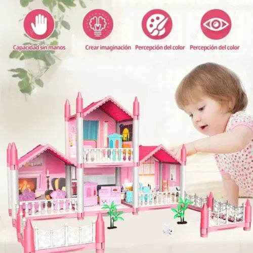 Casita castillo de muñecas con muebles pequeña.