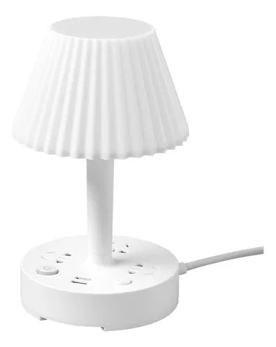 Lámpara de mesa con enchufe con usb.