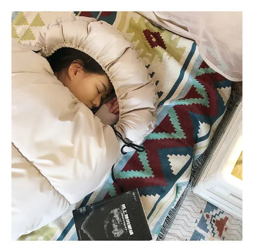 Saco de dormir impermeable.